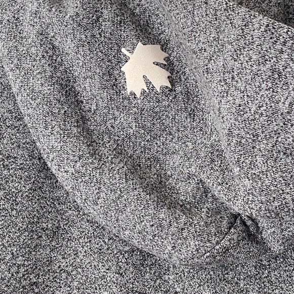 Roots salt and pepper kanga hoodie size medium - Picture 4 of 13